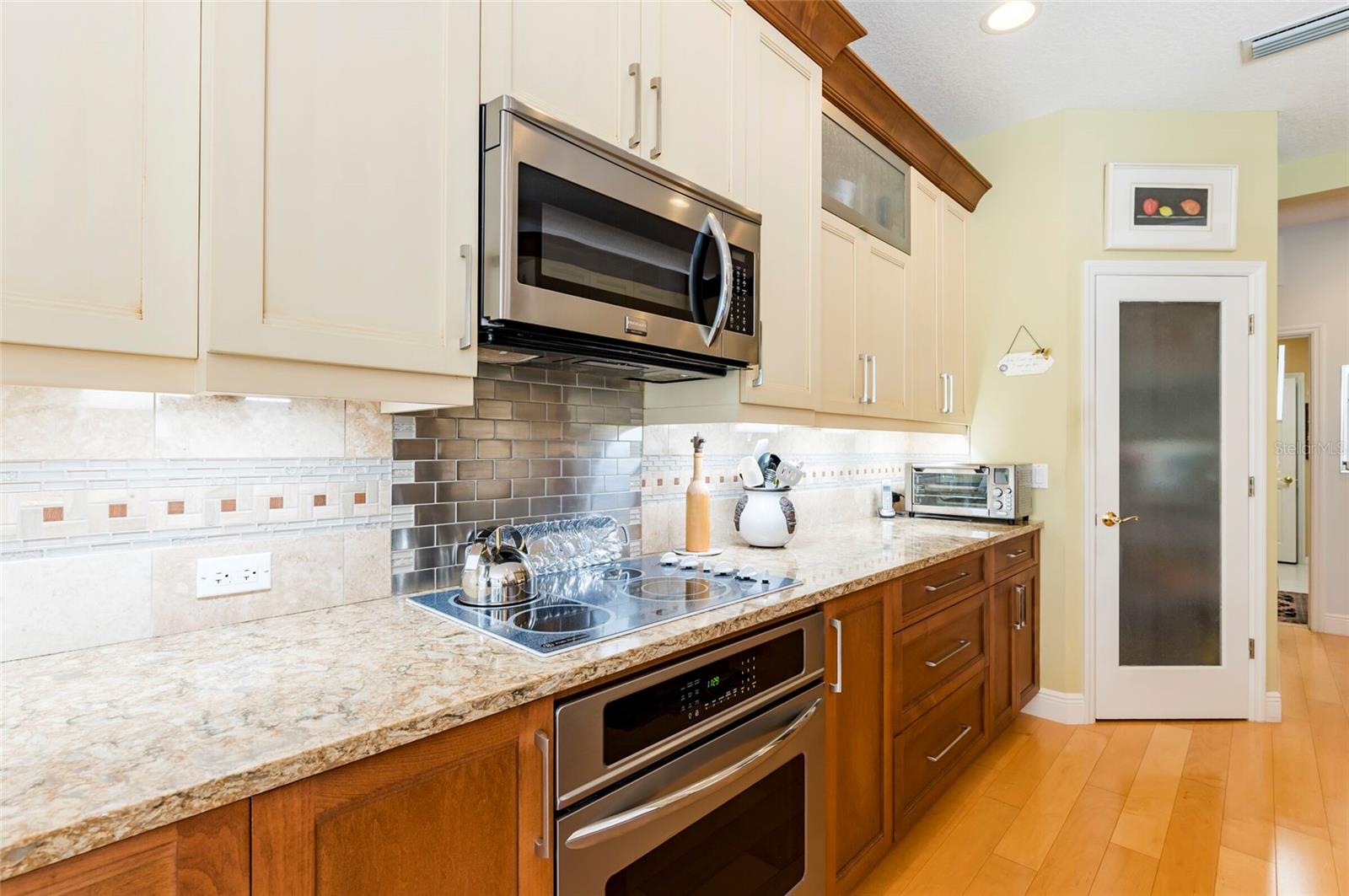 4740 CARRINGTON CIR, SARASOTA, FL, 34243