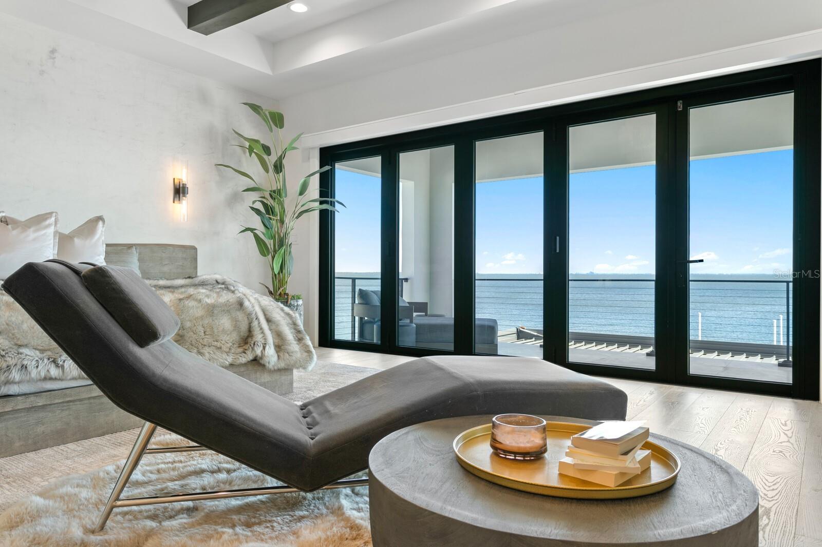 1906 CAROLINA AVE NE, ST PETERSBURG, FL, 33703