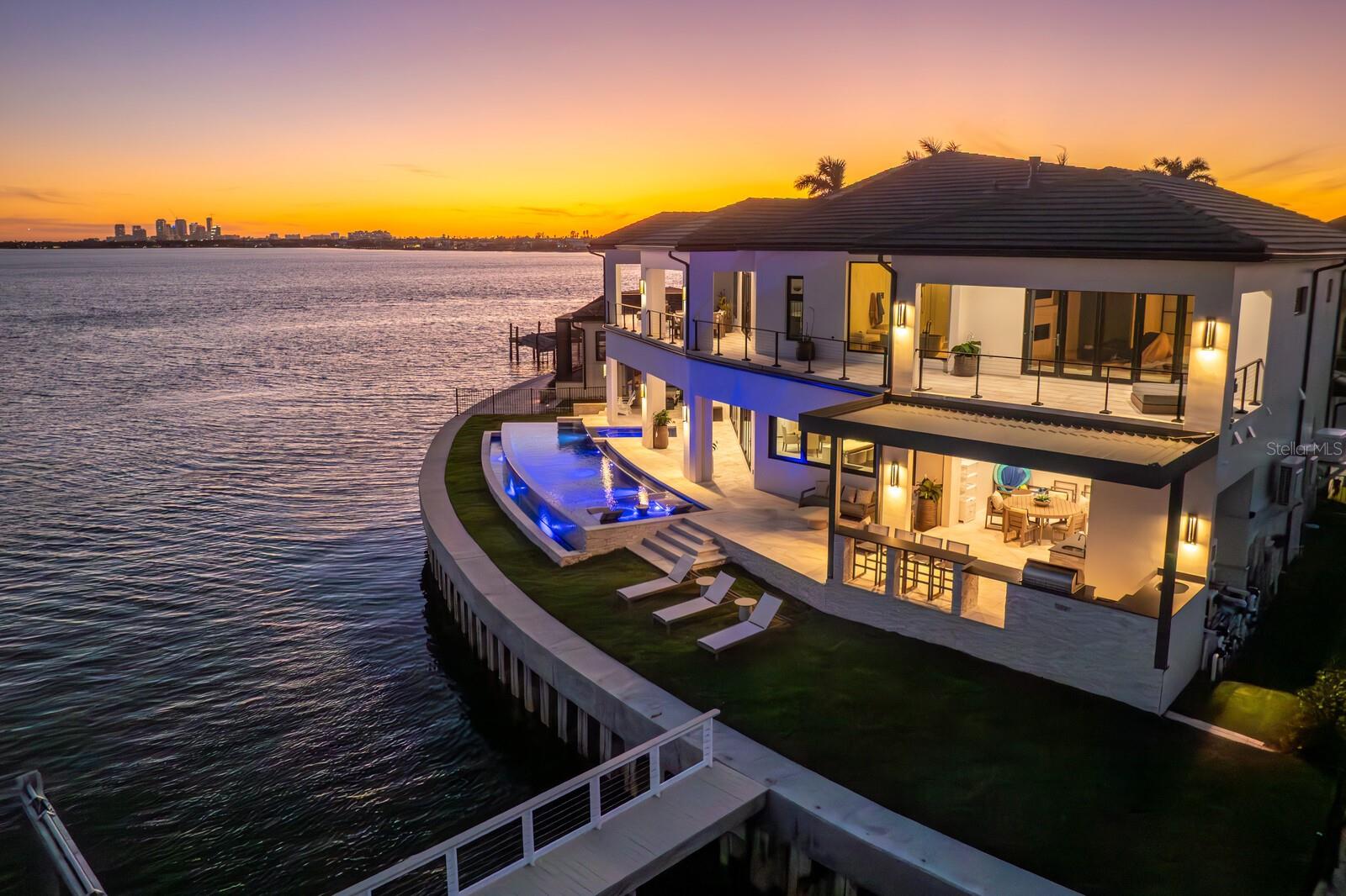 1906 CAROLINA AVE NE, ST PETERSBURG, FL, 33703