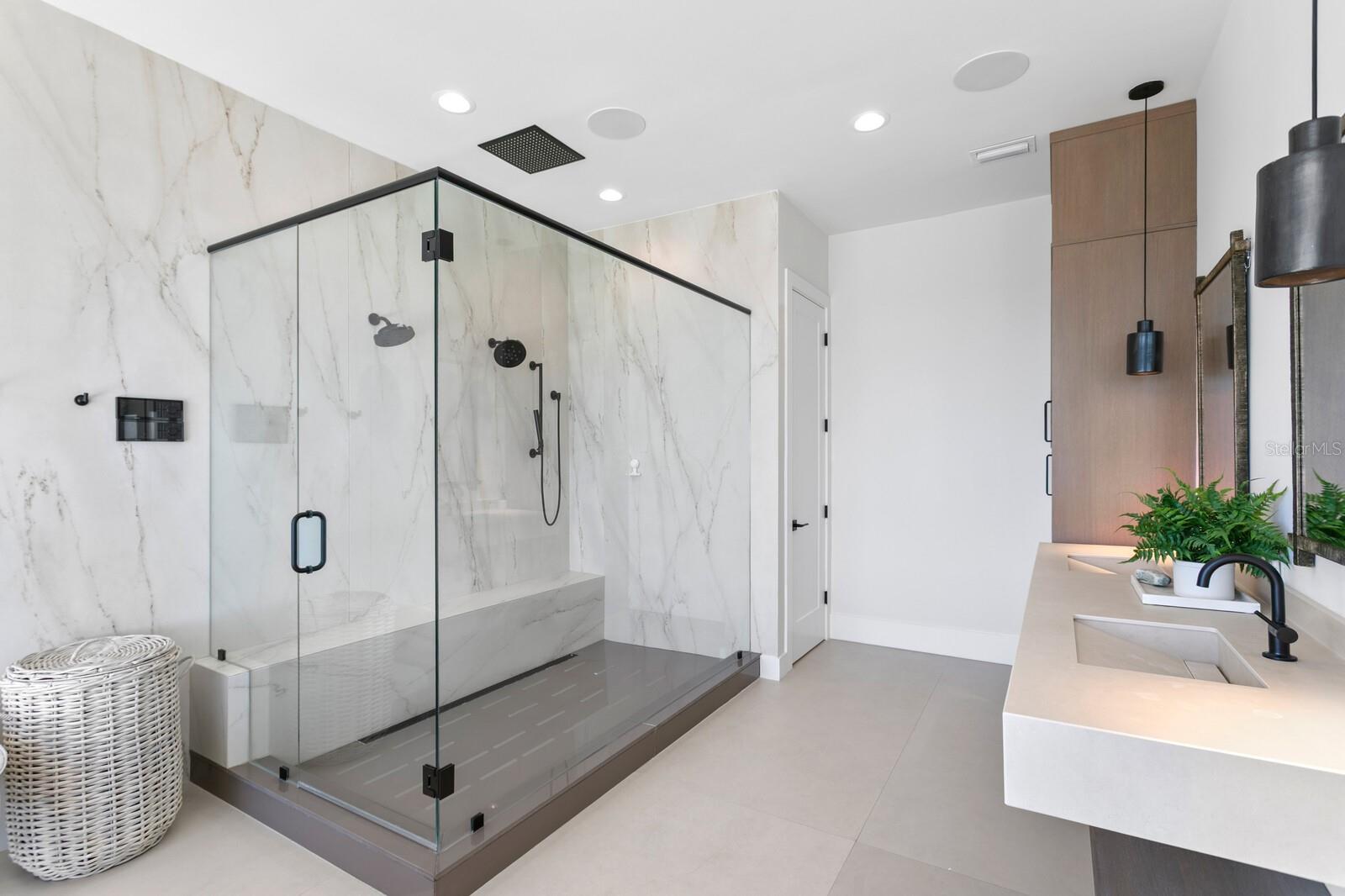 1906 CAROLINA AVE NE, ST PETERSBURG, FL, 33703