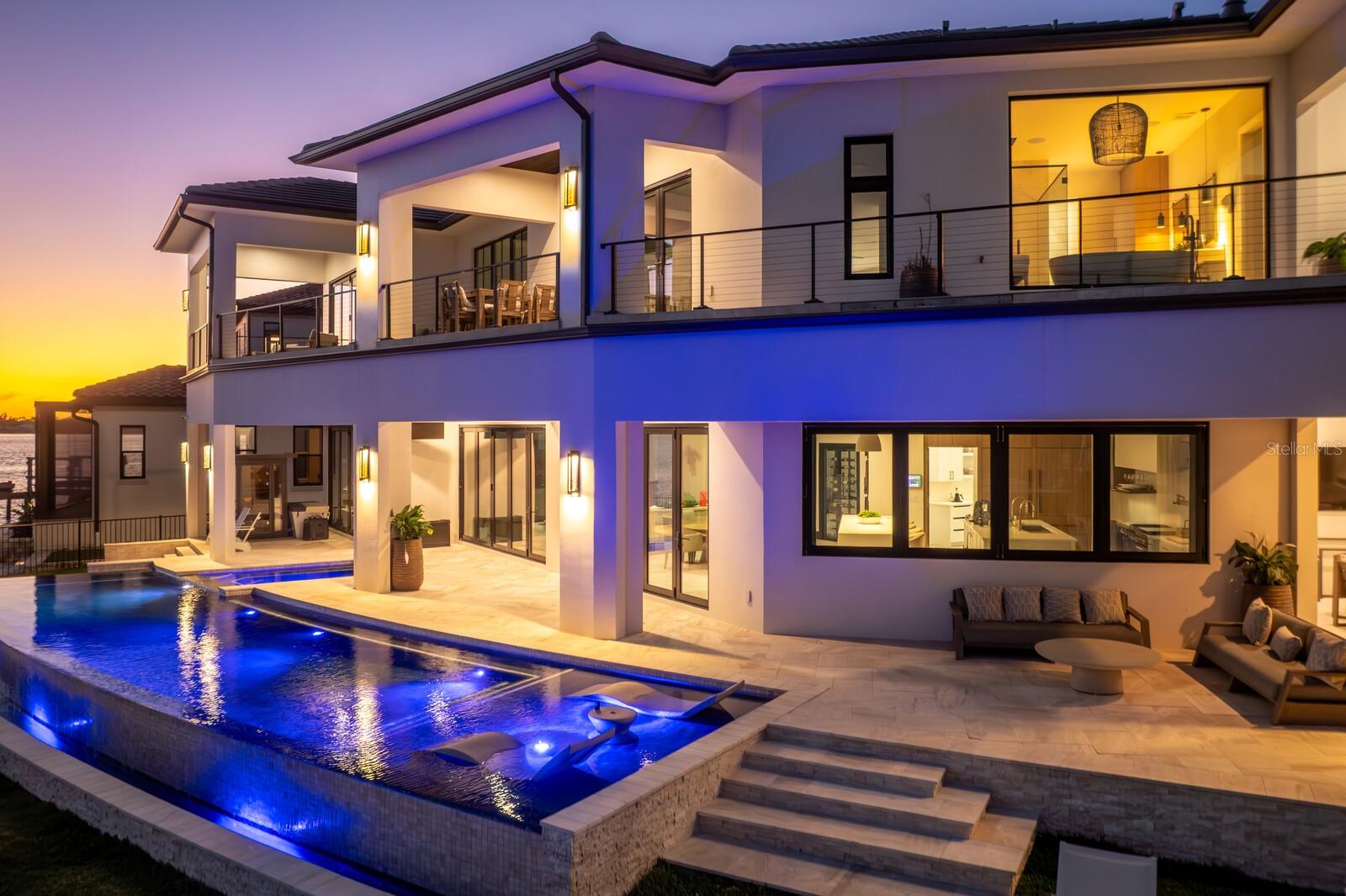 1906 CAROLINA AVE NE, ST PETERSBURG, FL, 33703