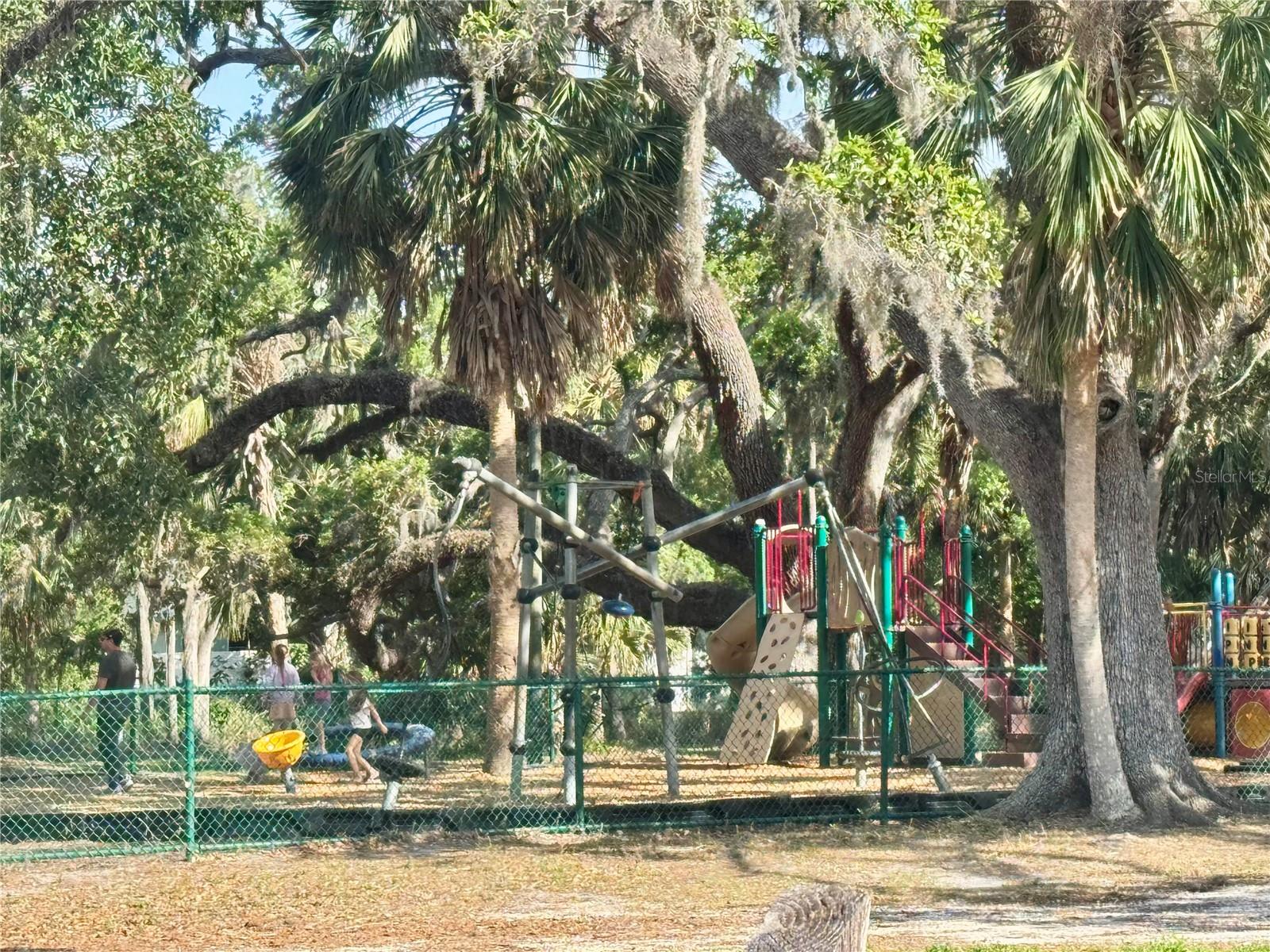 5417 COLONIAL OAKS BLVD, SARASOTA, FL, 34232