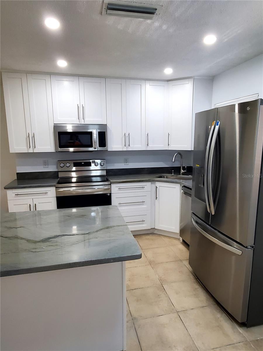 1020 70TH ST N, ST PETERSBURG, FL, 33710