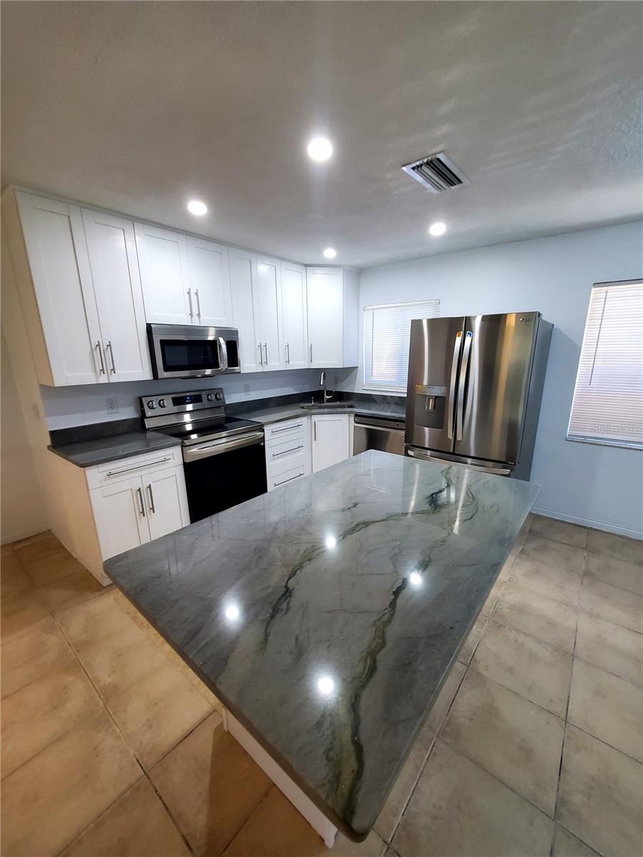 1020 70TH ST N, ST PETERSBURG, FL, 33710