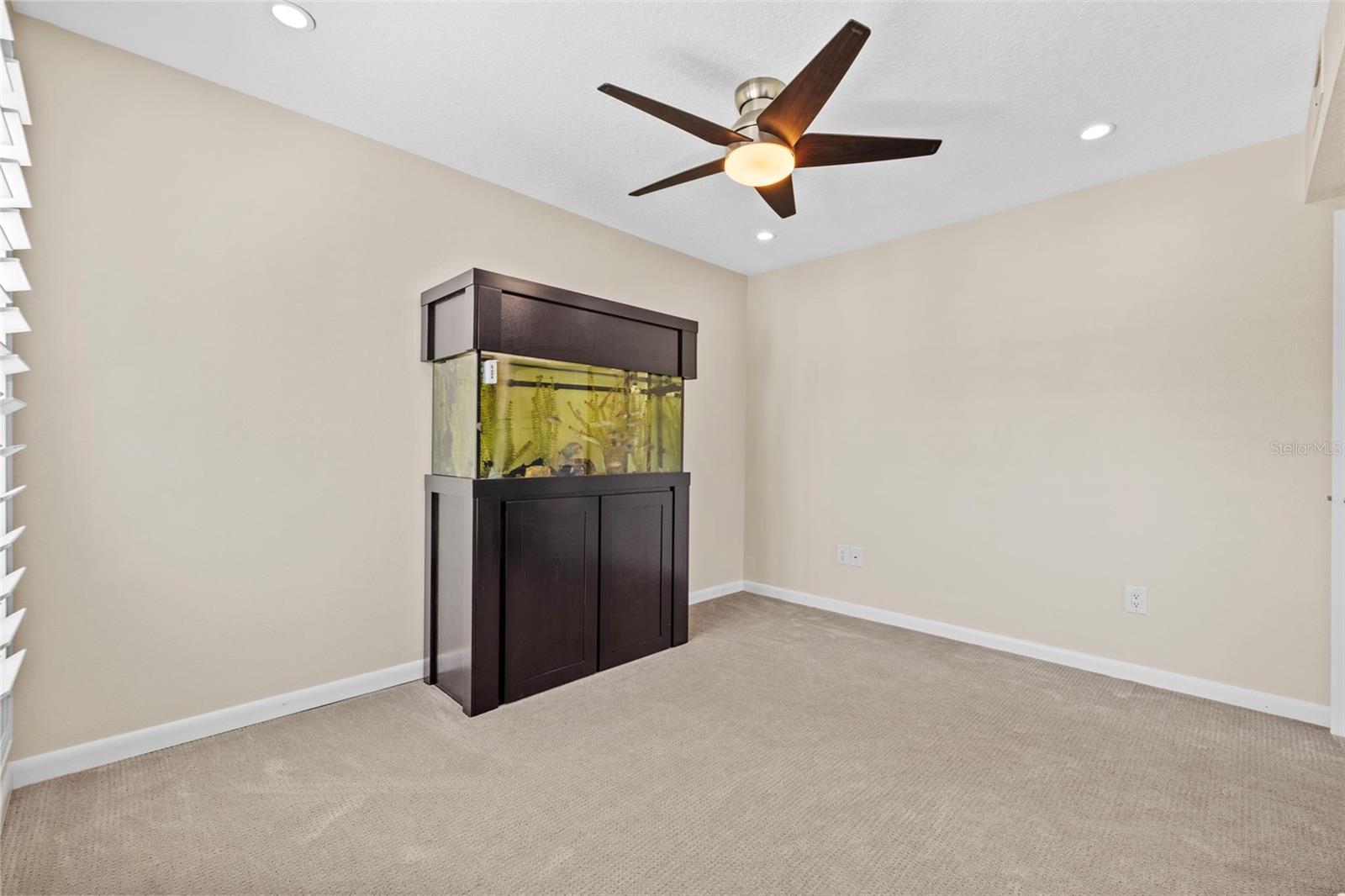 4160 PINELAKE LN #201, TAMPA, FL, 33618