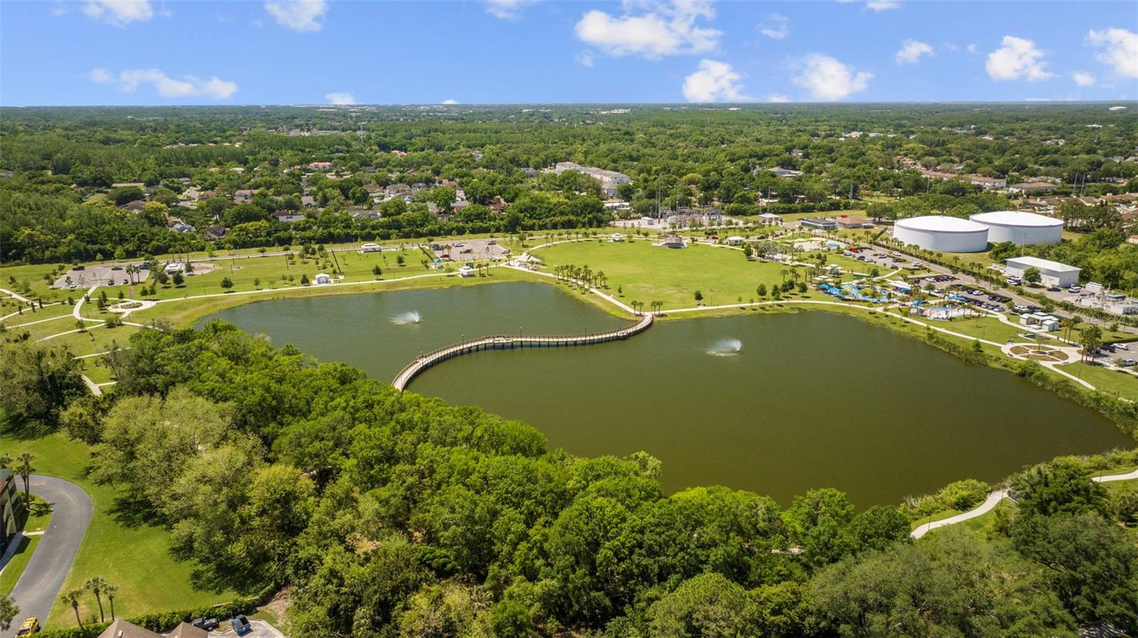 4160 PINELAKE LN #201, TAMPA, FL, 33618