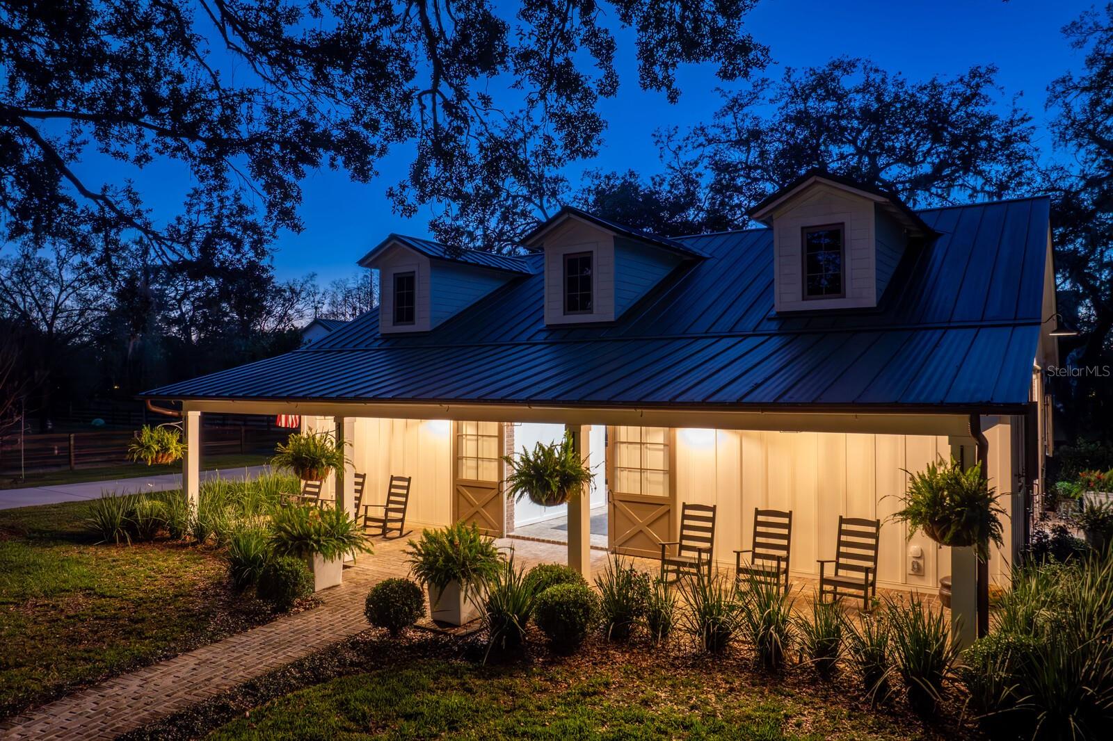 TB8360309 Property Photo