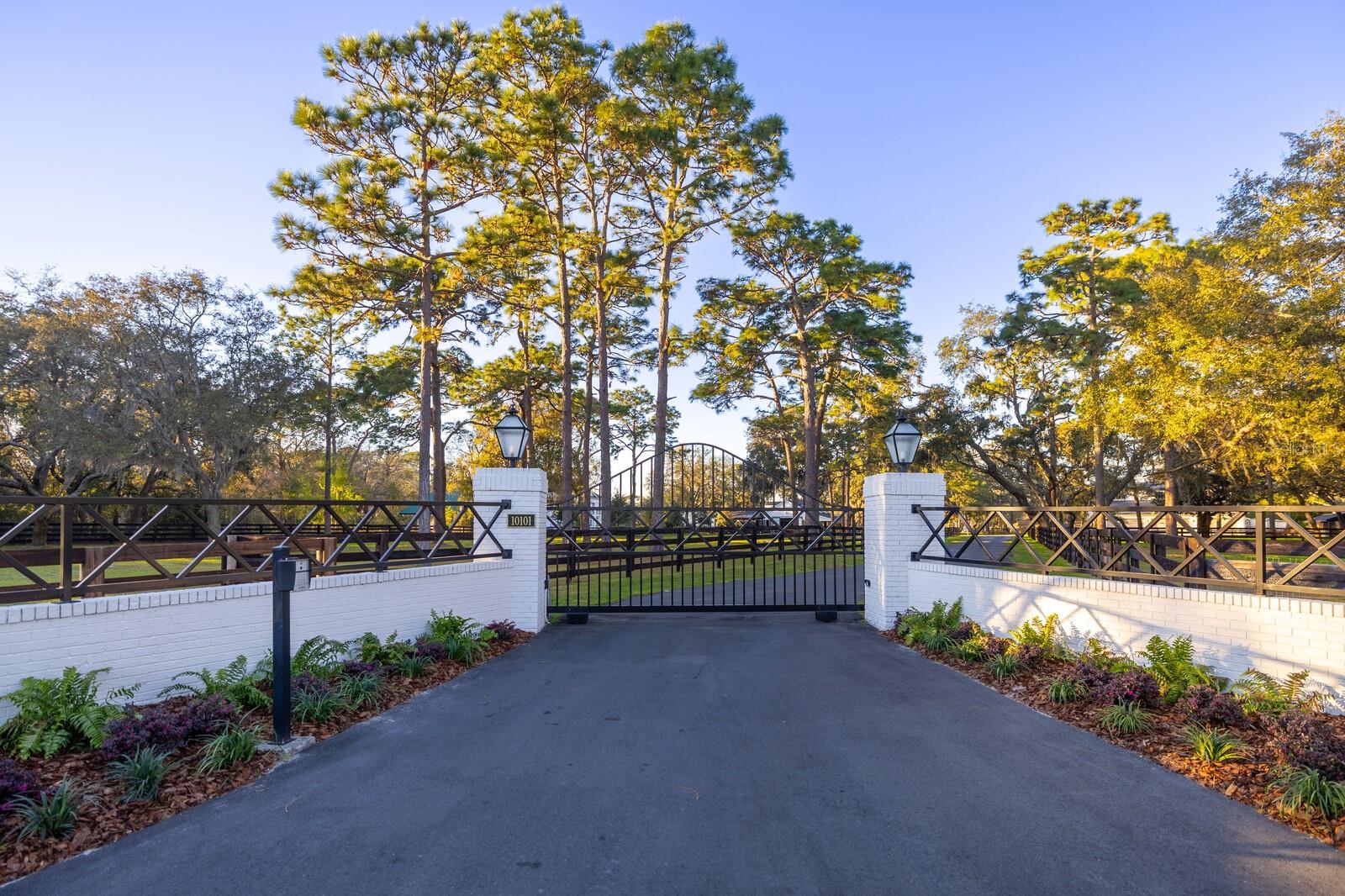 TB8360309 Property Photo