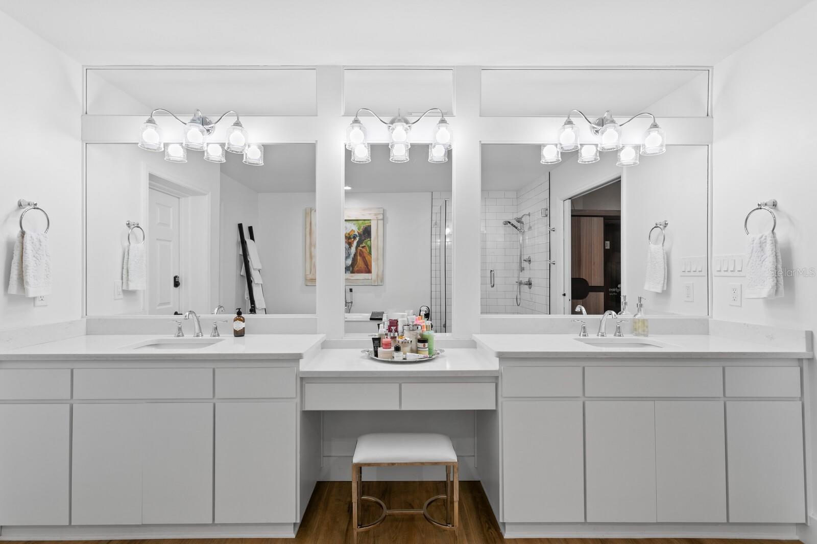 TB8360309 Property Photo