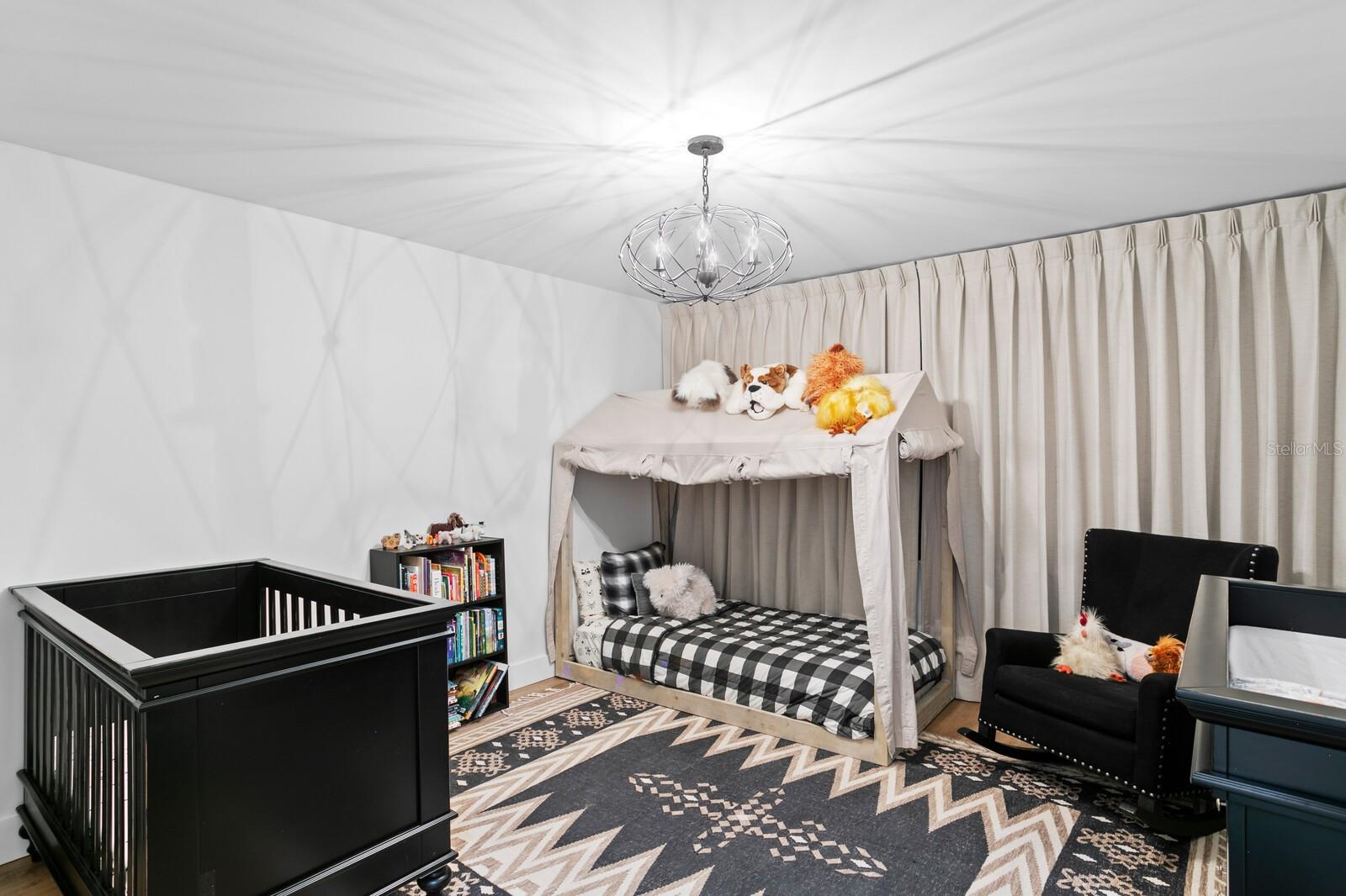 TB8360309 Property Photo