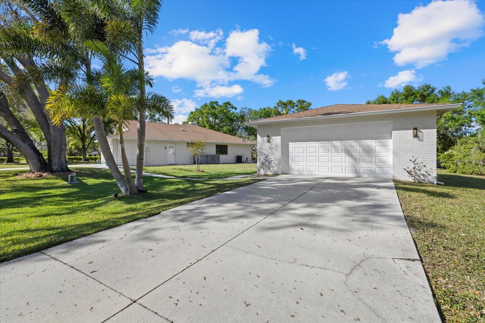 9104 68TH AVE E, BRADENTON, FL, 34202
