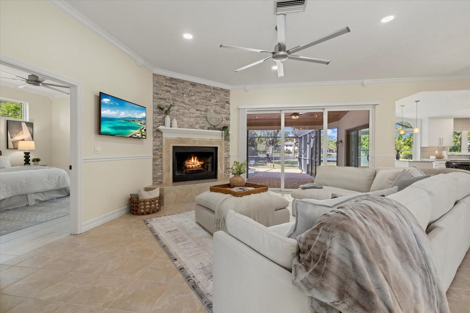 9104 68TH AVE E, BRADENTON, FL, 34202