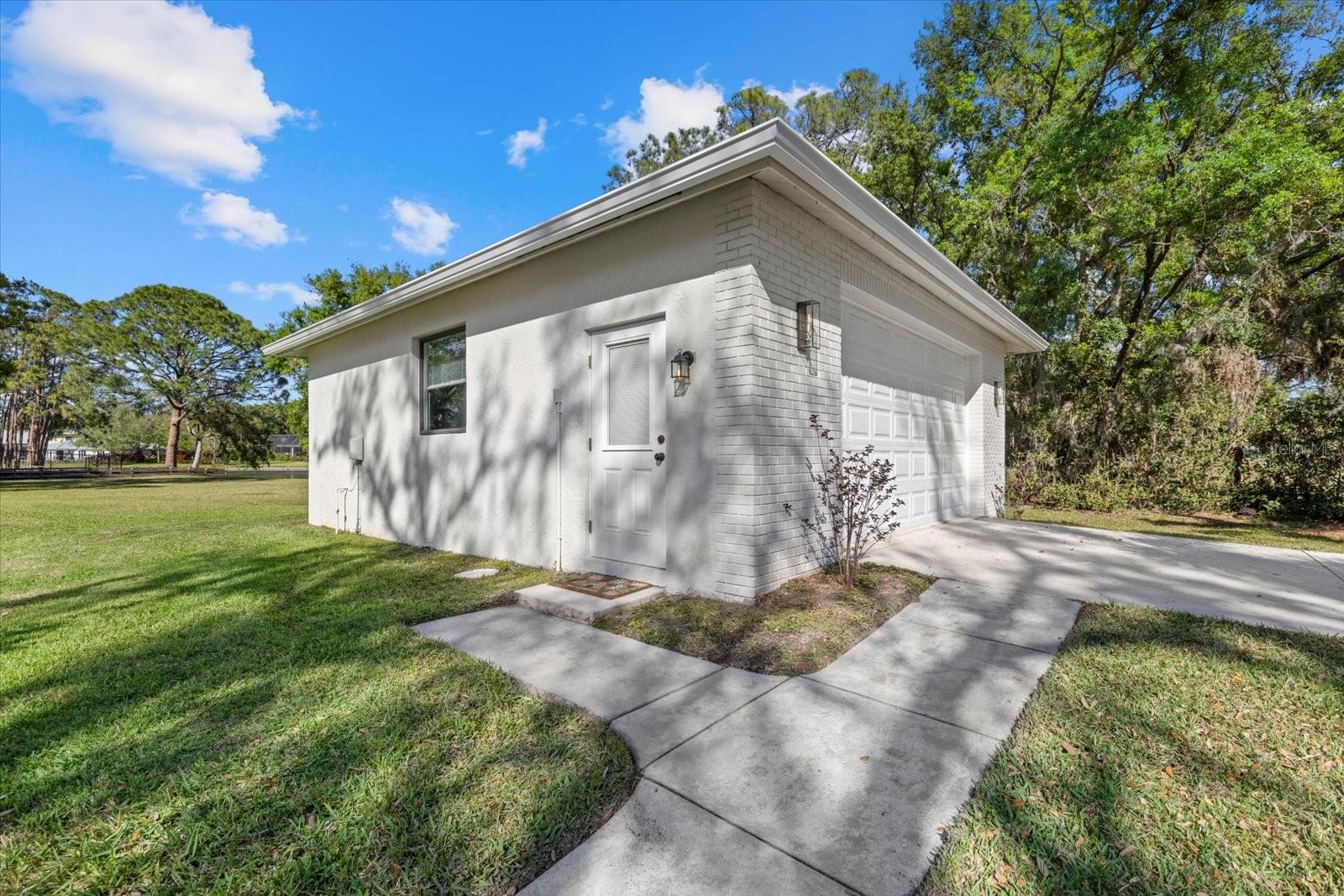 9104 68TH AVE E, BRADENTON, FL, 34202