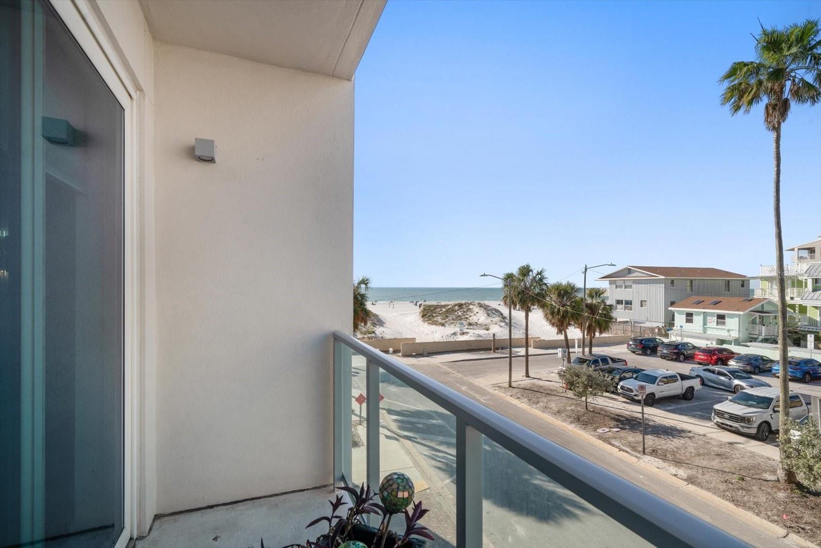 15 AVALON ST #303, CLEARWATER BEACH, FL, 33767