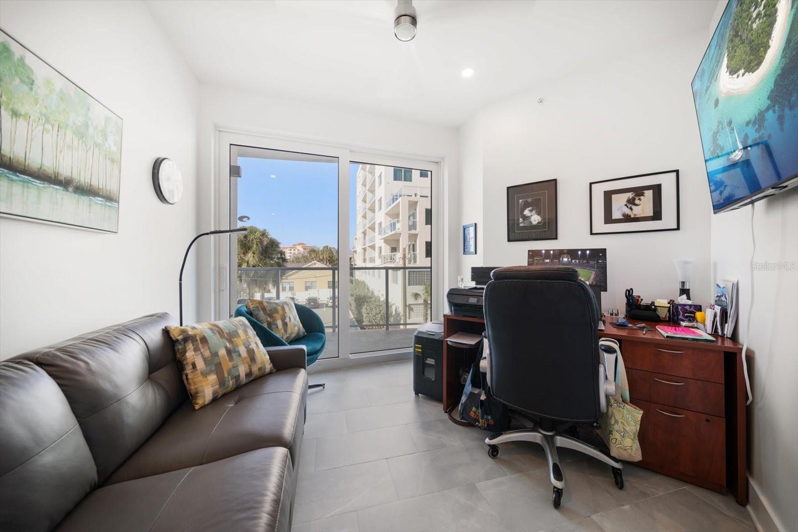 15 AVALON ST #303, CLEARWATER BEACH, FL, 33767