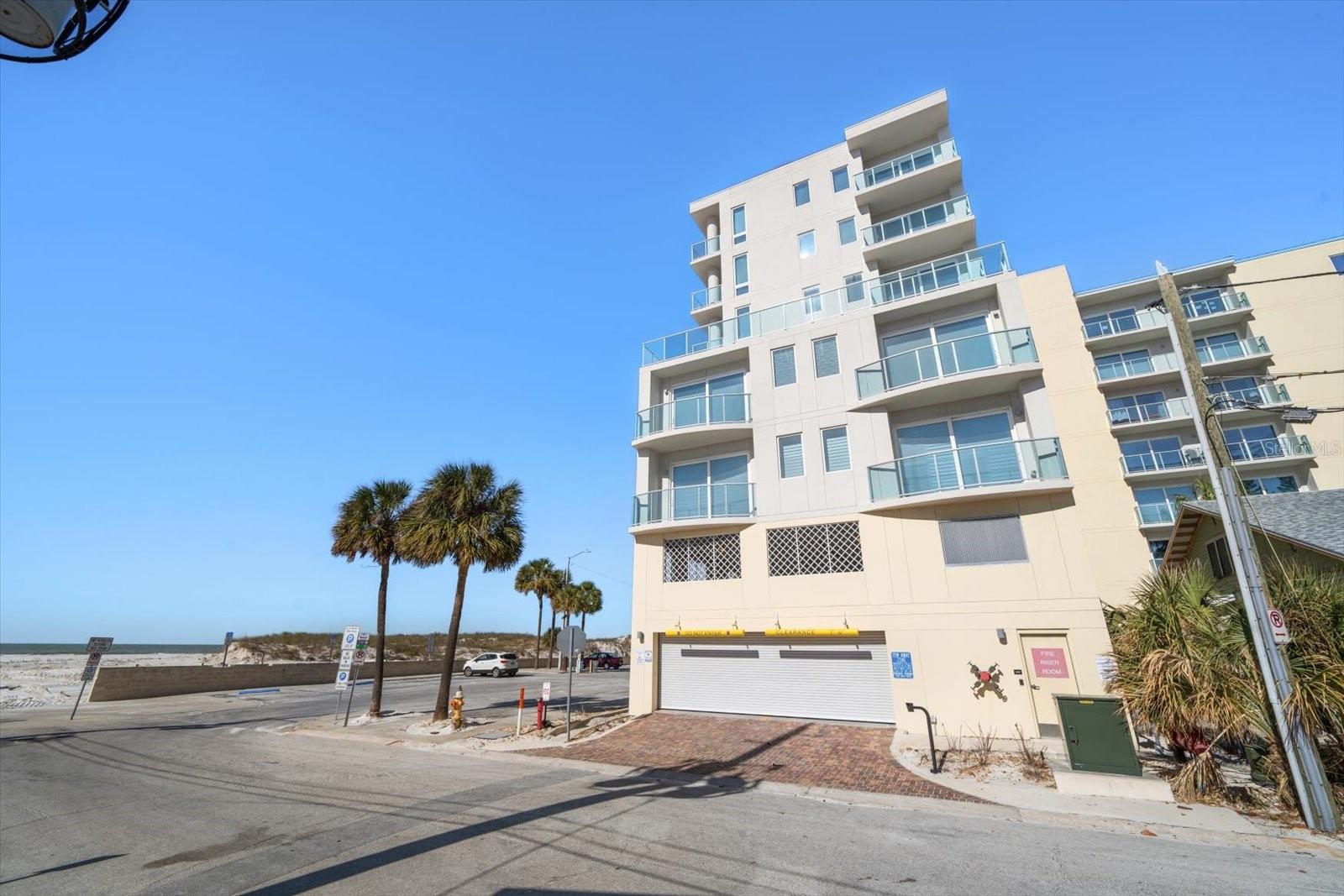 15 AVALON ST #303, CLEARWATER BEACH, FL, 33767