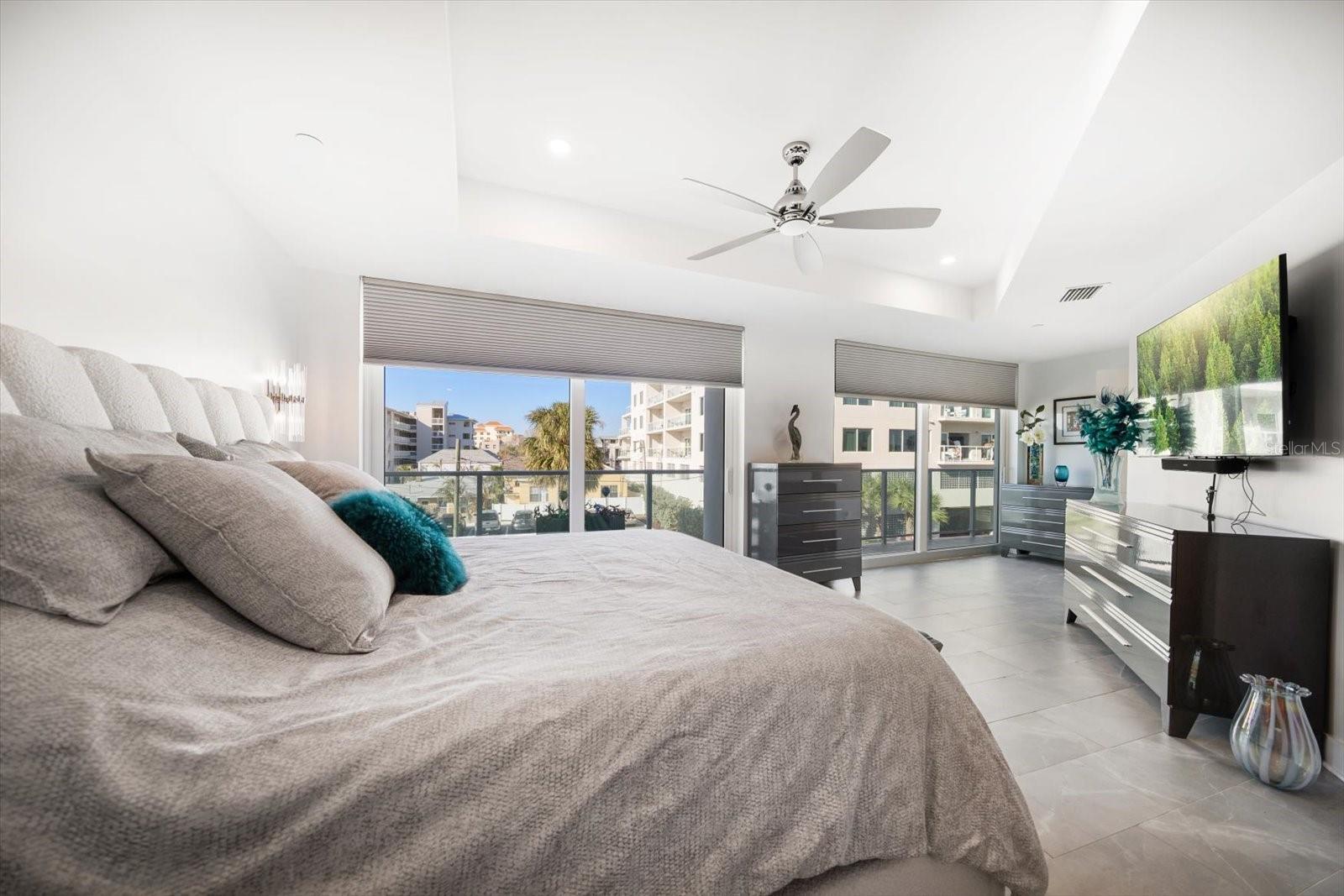 15 AVALON ST #303, CLEARWATER BEACH, FL, 33767