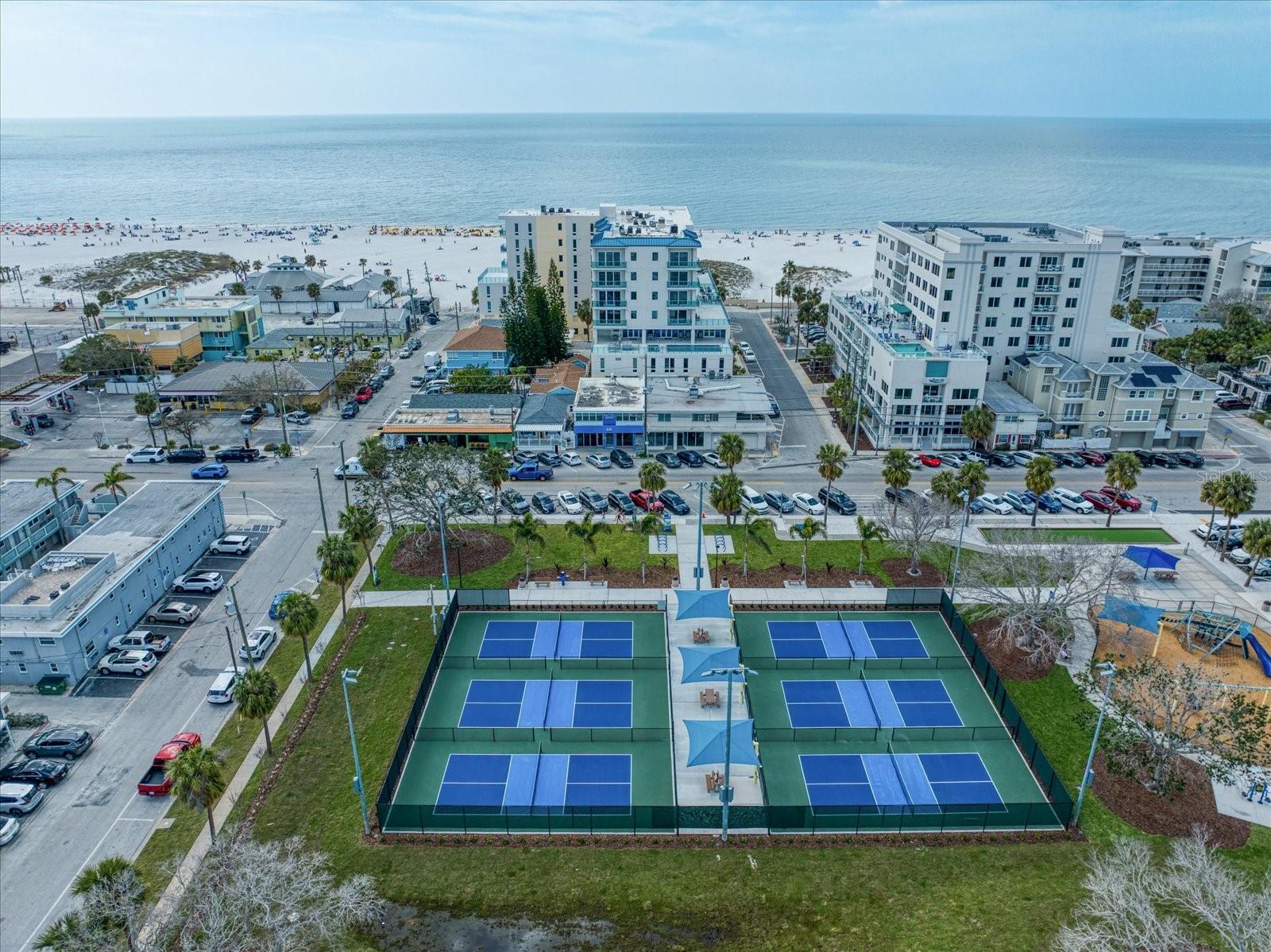 15 AVALON ST #303, CLEARWATER BEACH, FL, 33767