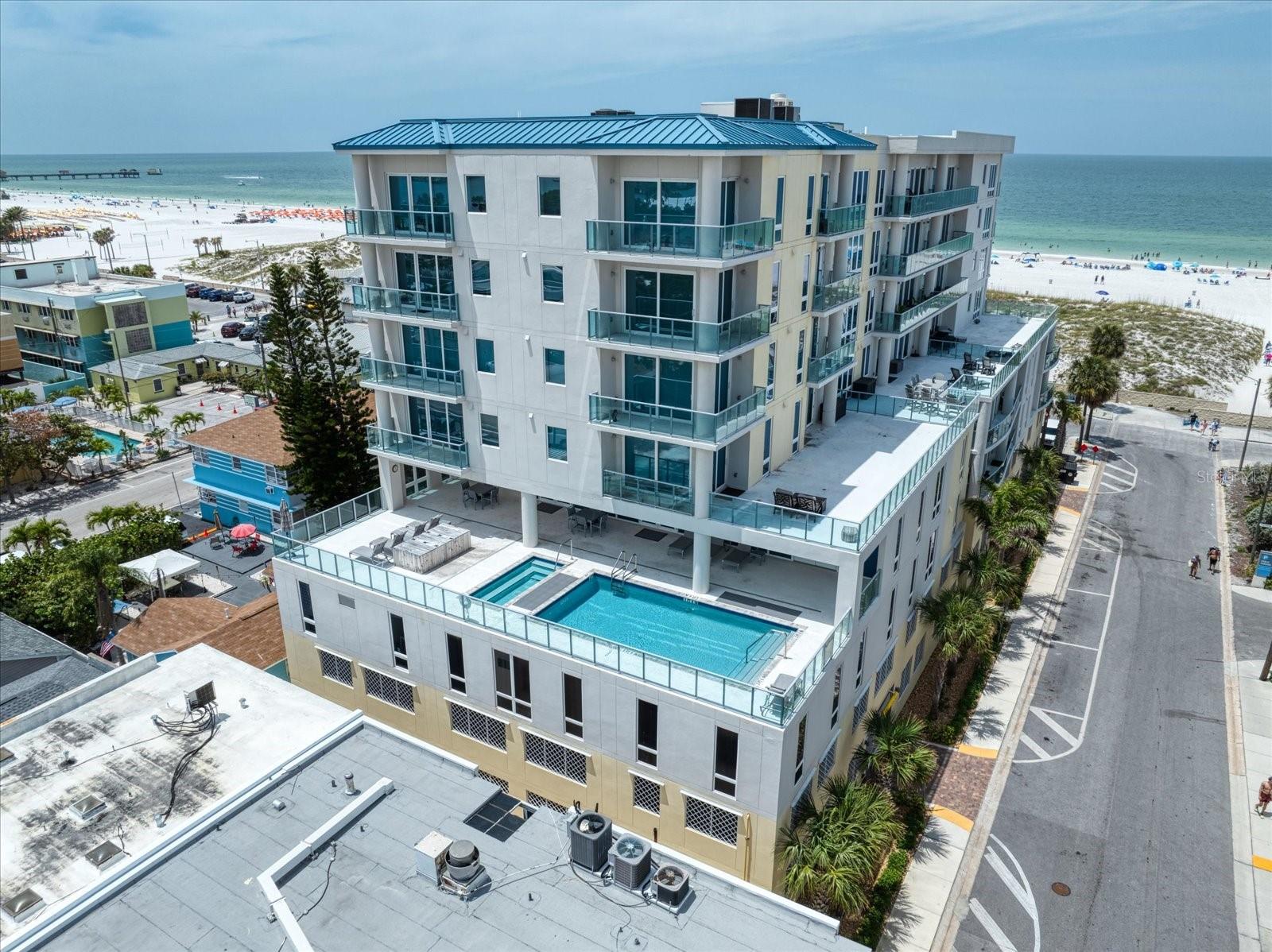 15 AVALON ST #303, CLEARWATER BEACH, FL, 33767