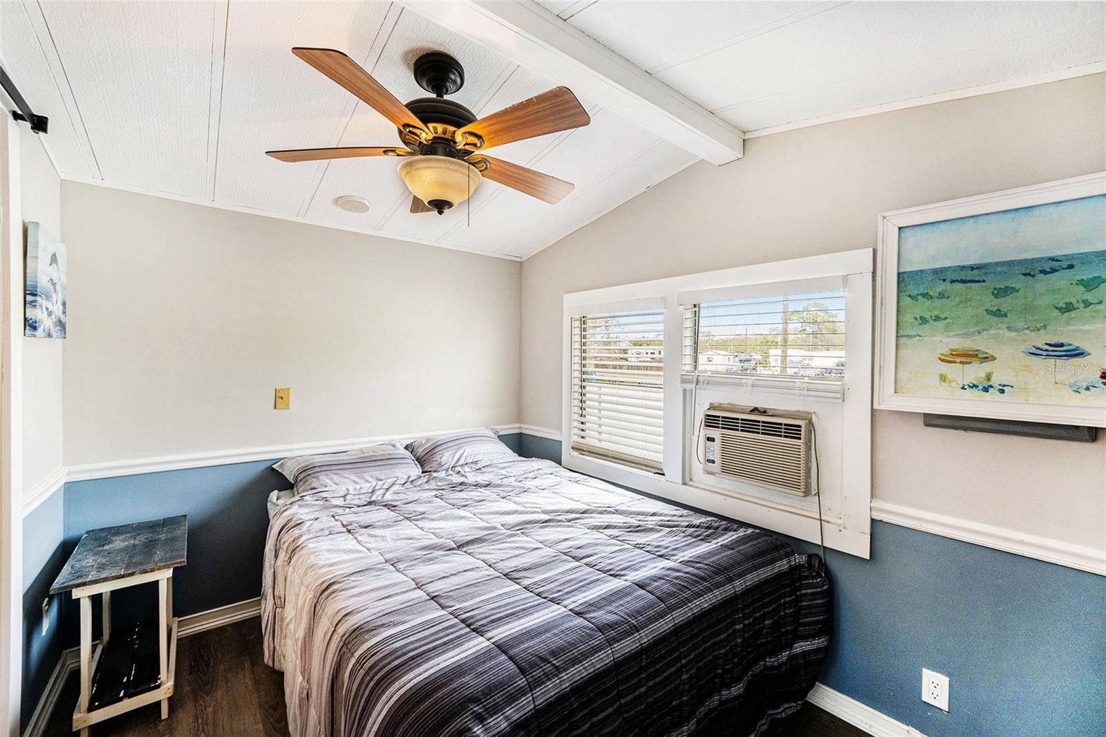 647 YAWL LN, PALM HARBOR, FL, 34683