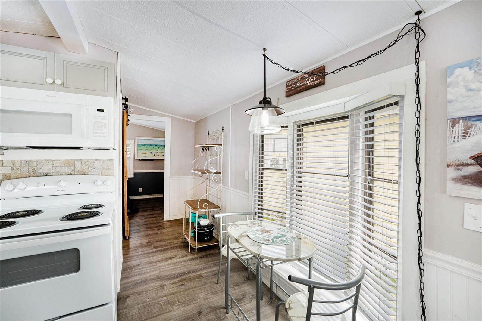 647 YAWL LN, PALM HARBOR, FL, 34683