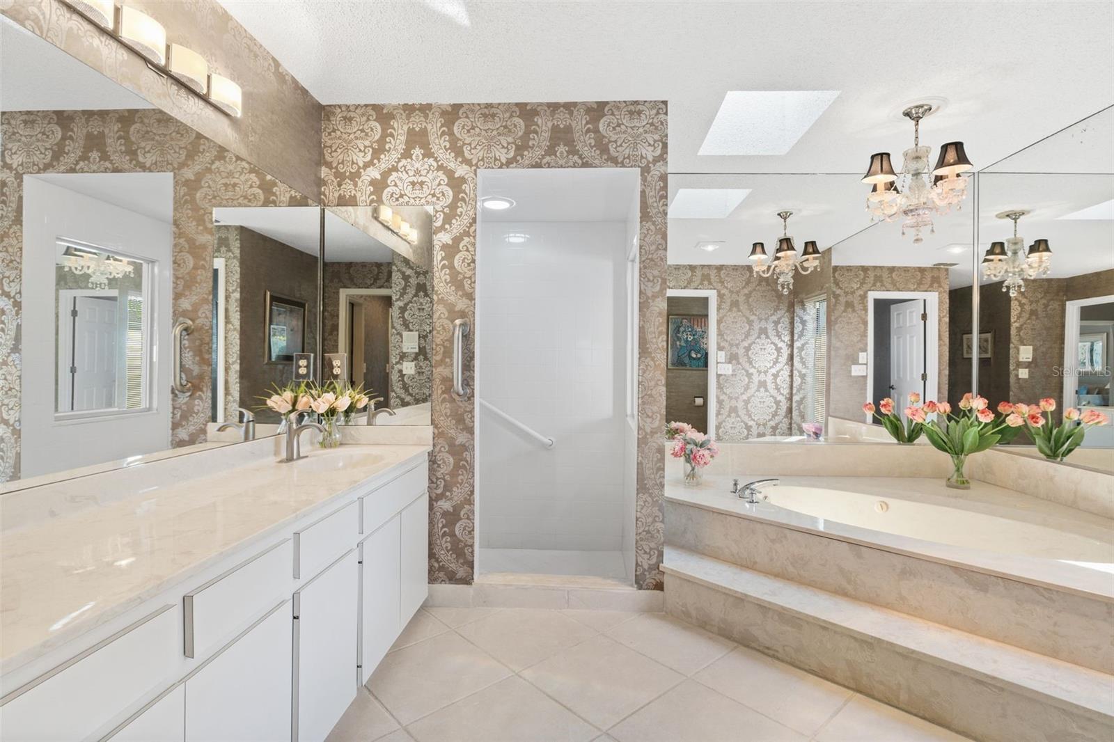 A4644090 Property Photo
