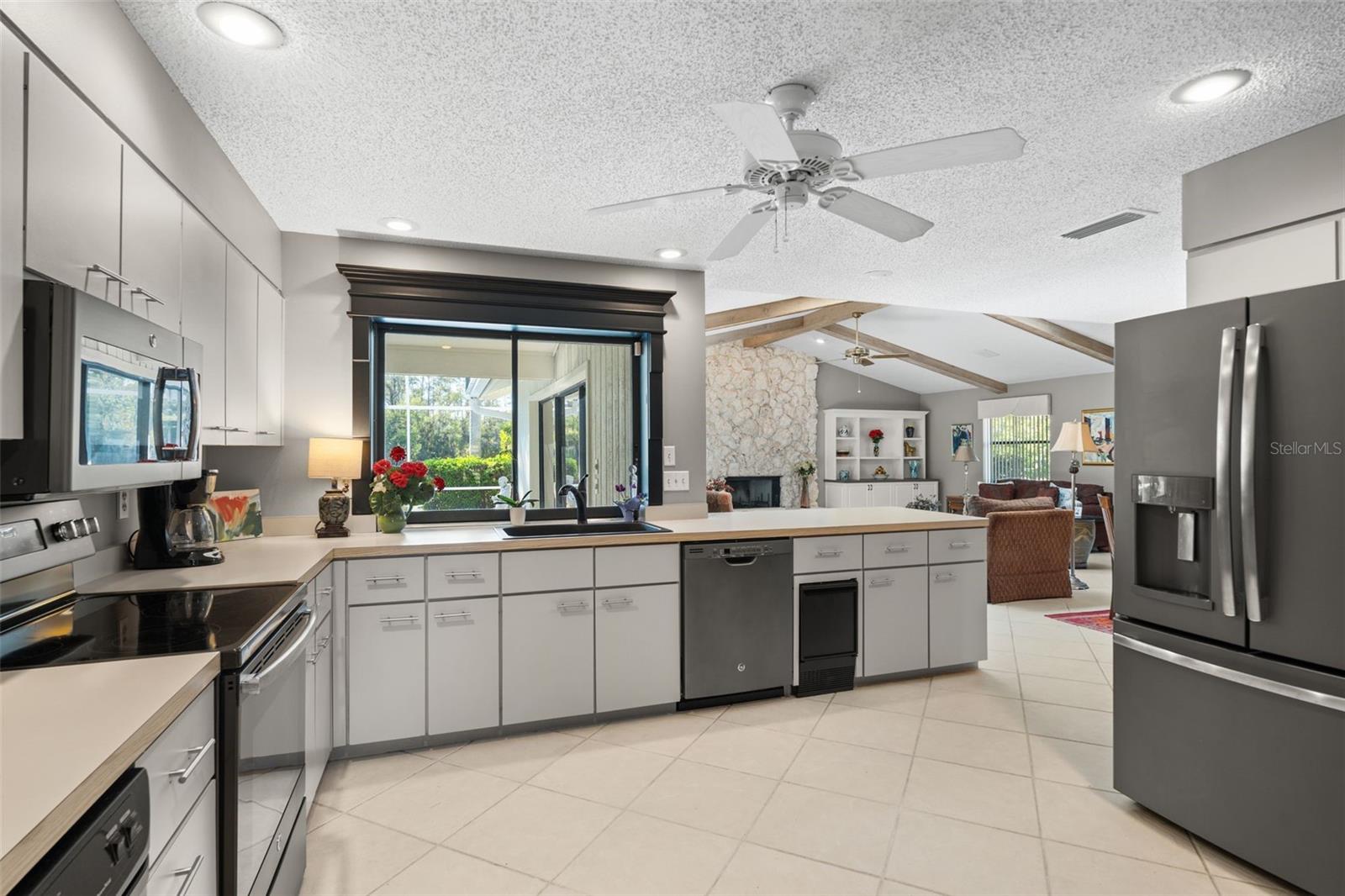 A4644090 Property Photo