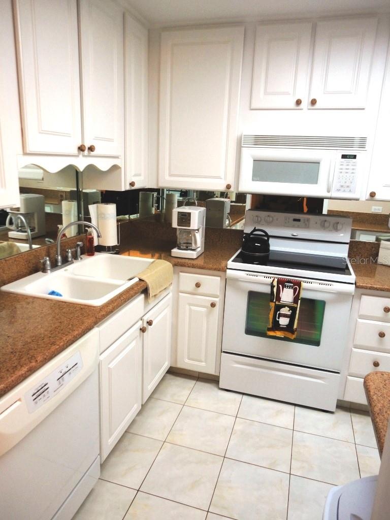 2700 BAYSHORE BLVD #2205, DUNEDIN, FL, 34698