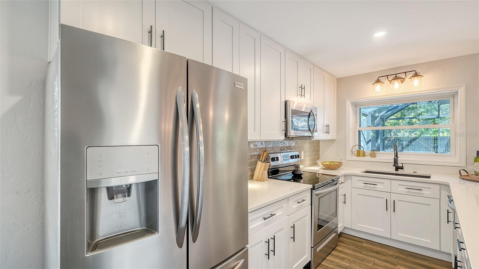 2141 HYDE PARK ST, SARASOTA, FL, 34239