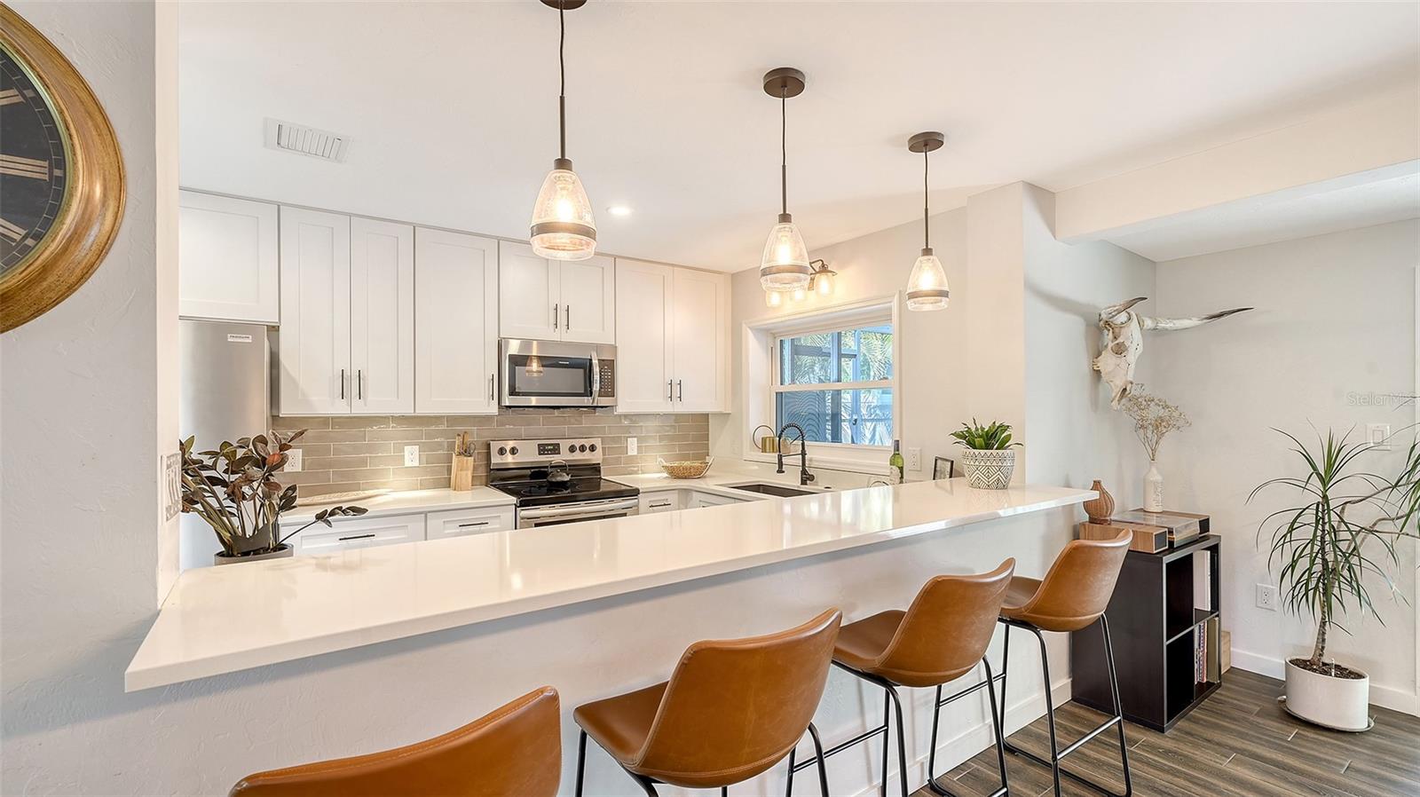 2141 HYDE PARK ST, SARASOTA, FL, 34239