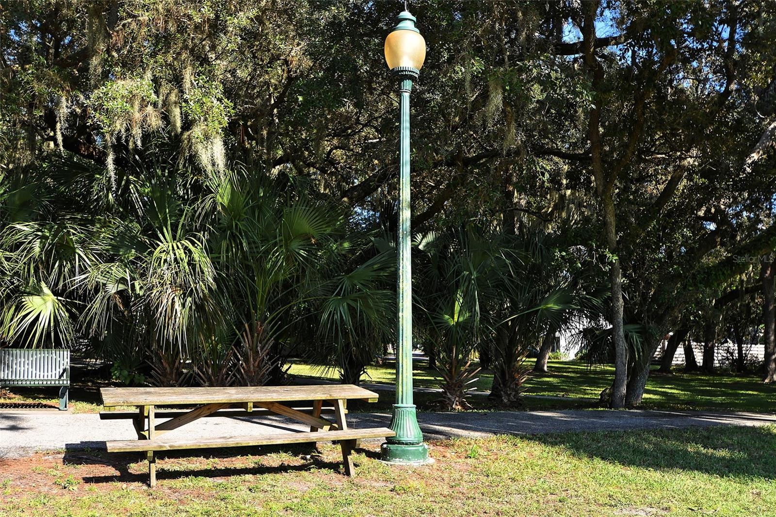 2141 HYDE PARK ST, SARASOTA, FL, 34239