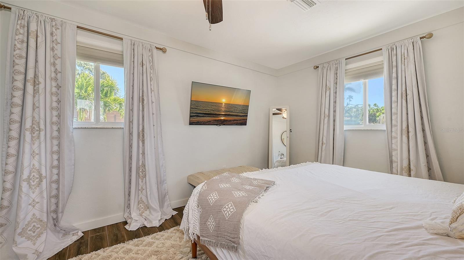 2141 HYDE PARK ST, SARASOTA, FL, 34239