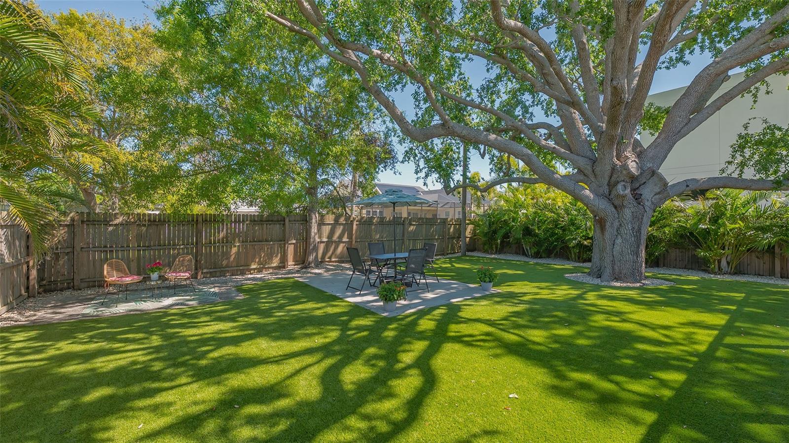 2141 HYDE PARK ST, SARASOTA, FL, 34239
