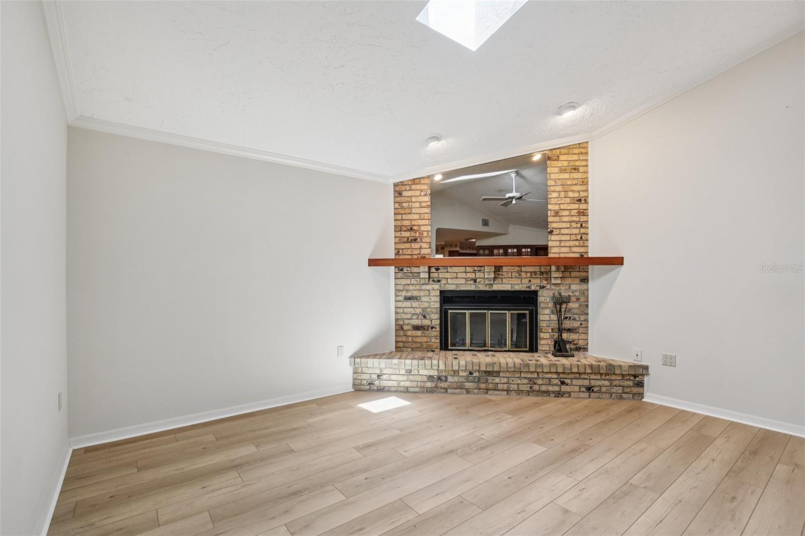 A4644103 Property Photo