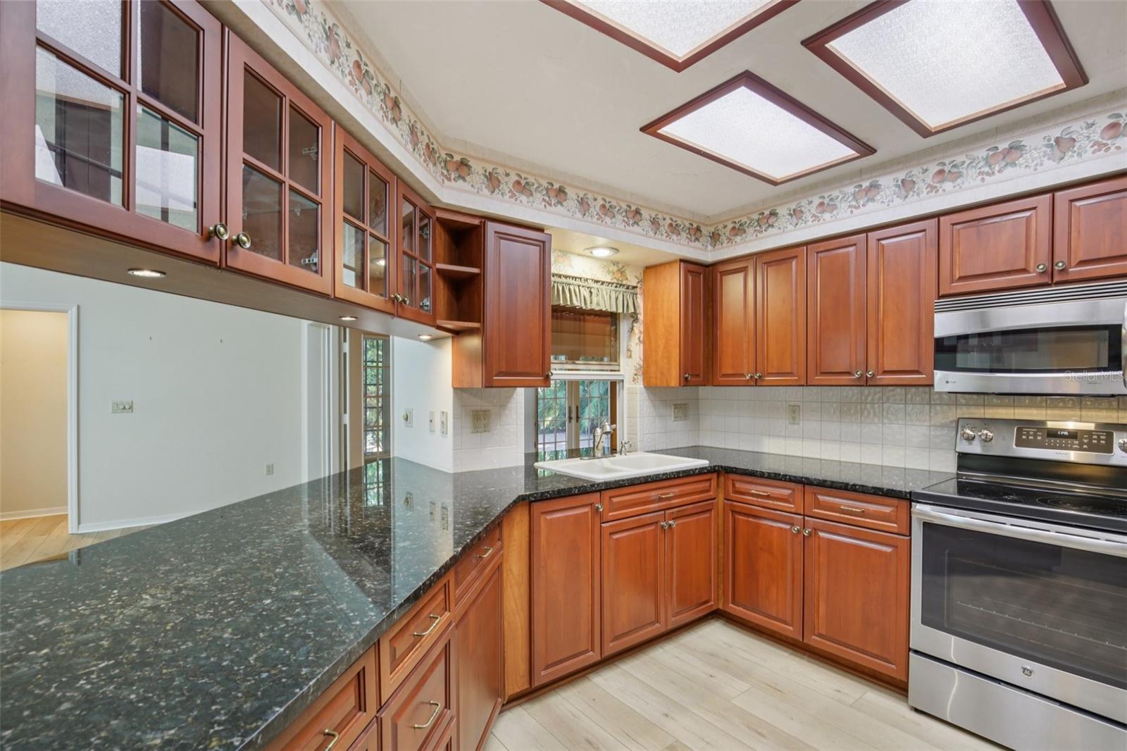 A4644103 Property Photo