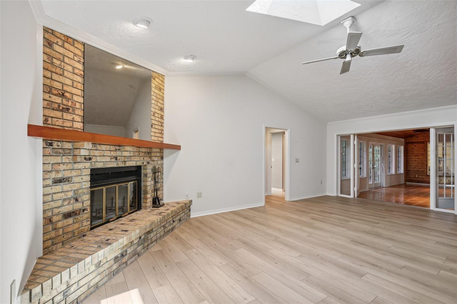 A4644103 Property Photo