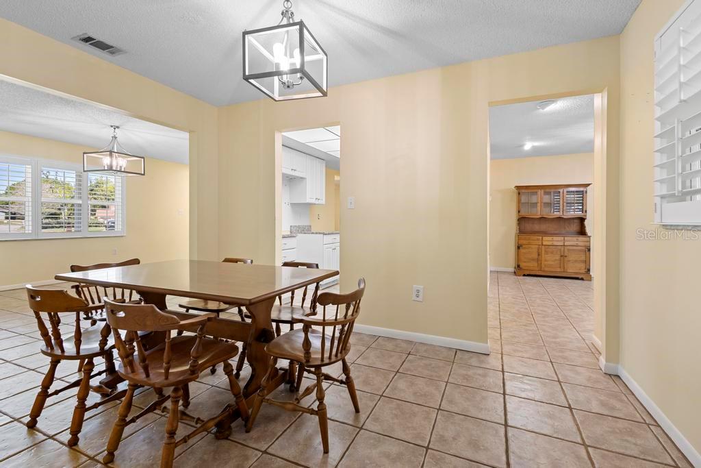 333 CRYSTAL CIR, OVIEDO, FL, 32765