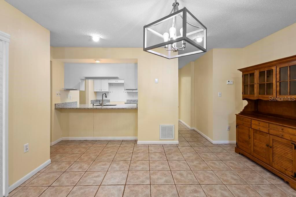 333 CRYSTAL CIR, OVIEDO, FL, 32765