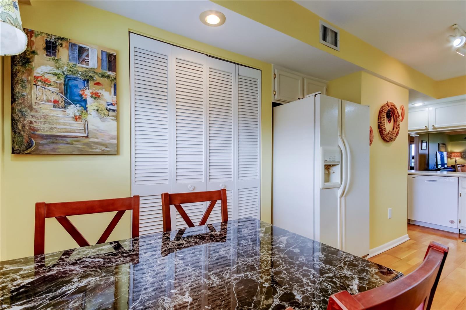 9490 HARBOR GREENS WAY #404, SEMINOLE, FL, 33776