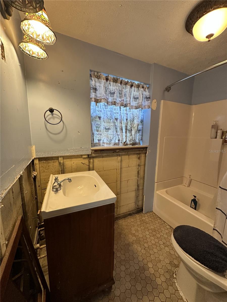 6211 FLORENCE ST, GIBSONTON, FL, 33534