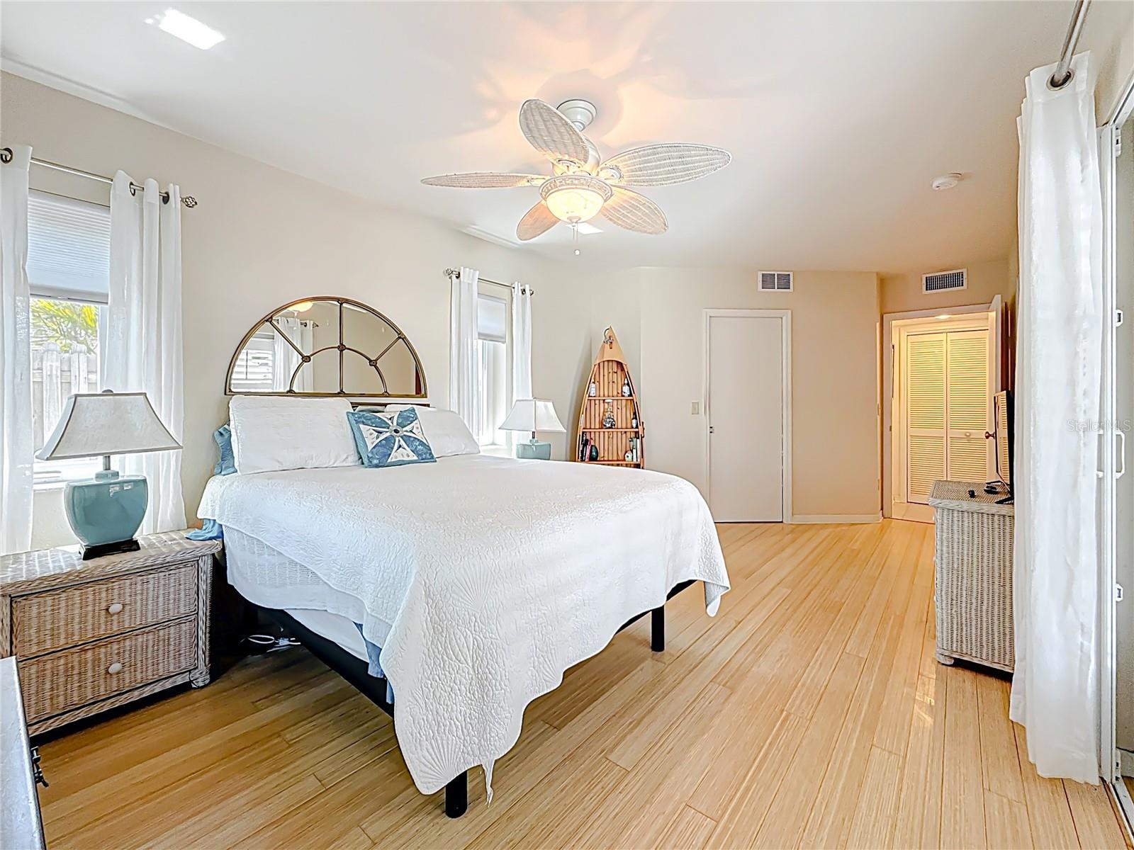 2593 W VINA DEL MAR BLVD, ST PETE BEACH, FL, 33706