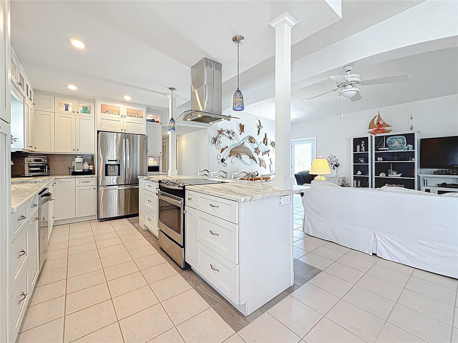 2593 W VINA DEL MAR BLVD, ST PETE BEACH, FL, 33706