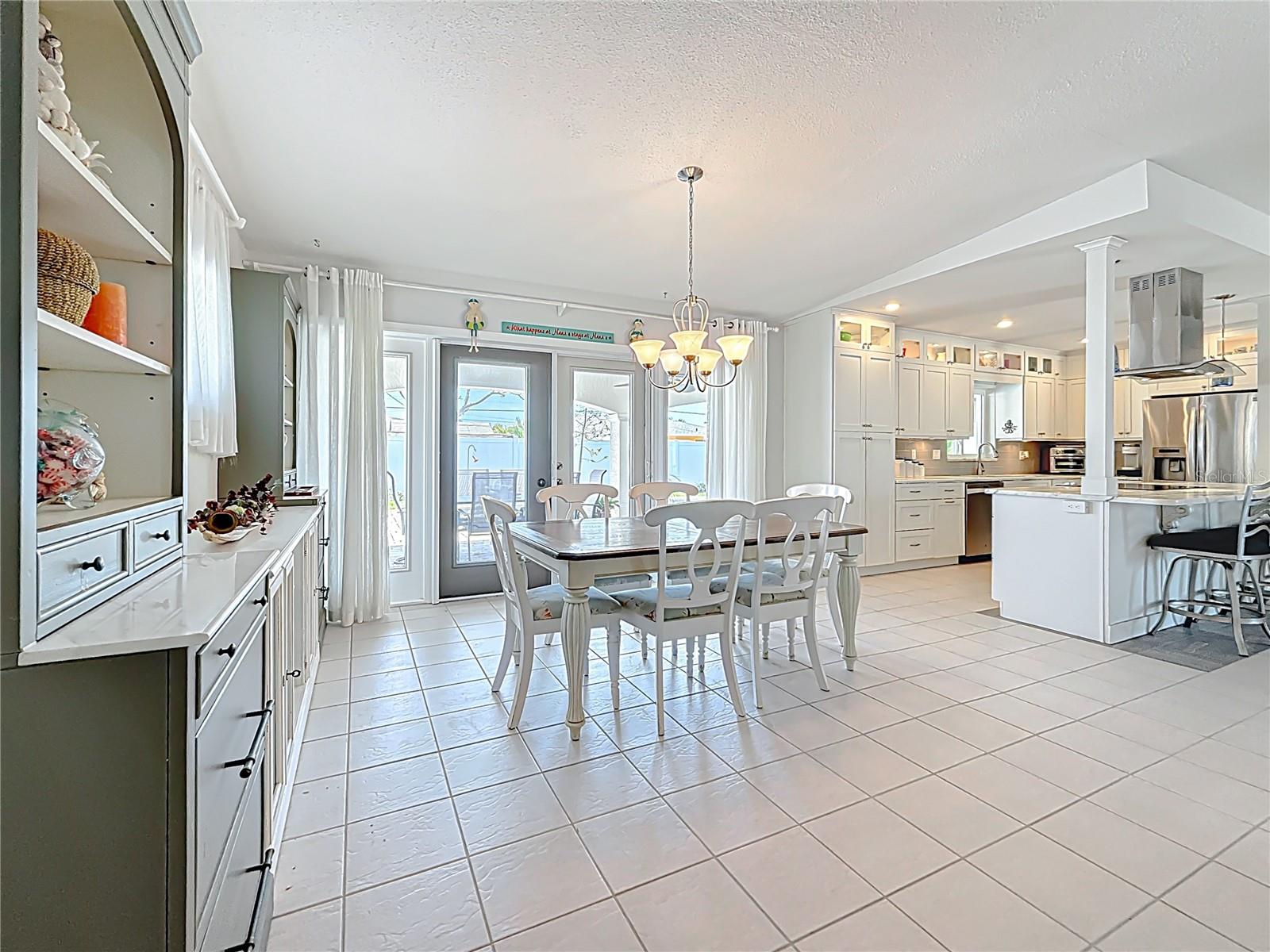 2593 W VINA DEL MAR BLVD, ST PETE BEACH, FL, 33706