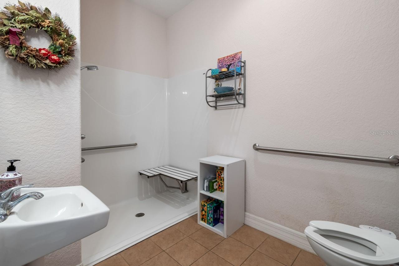 934 CYPRESS VILLAGE BLVD #A, SUN CITY CENTER, FL, 33573