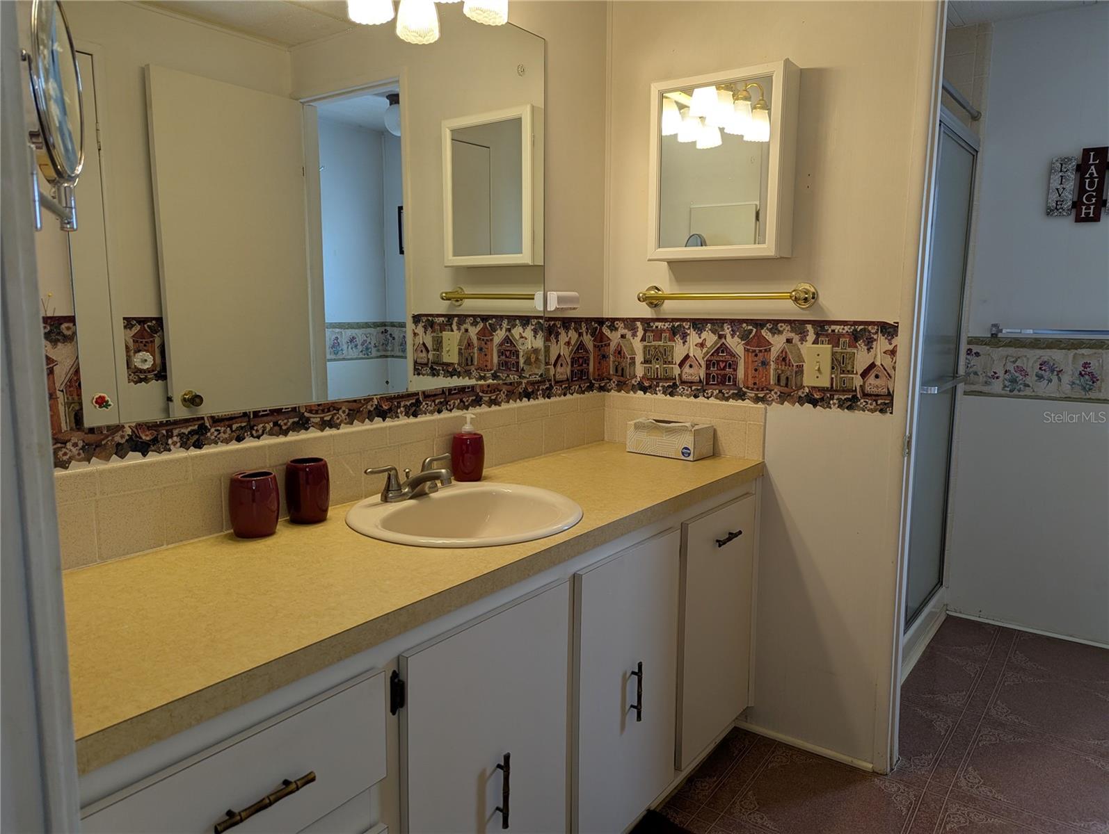 L4951380 Property Photo