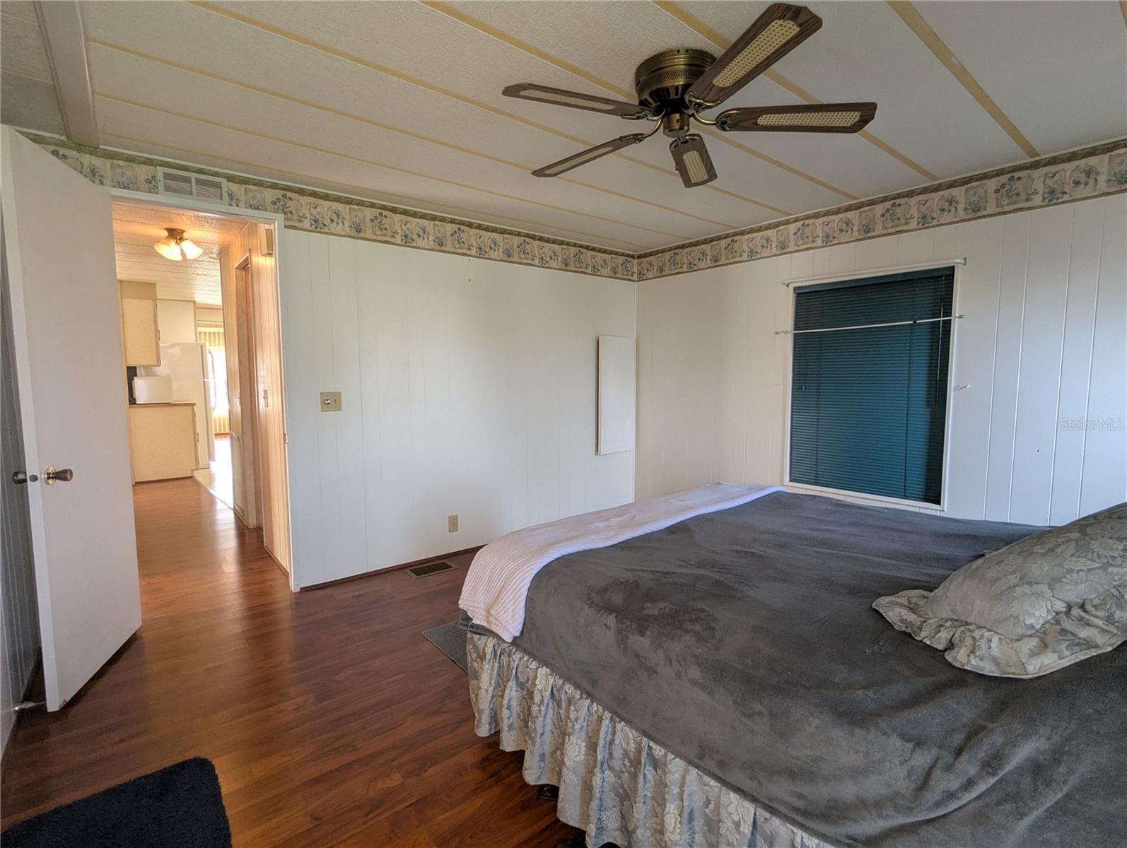 L4951380 Property Photo