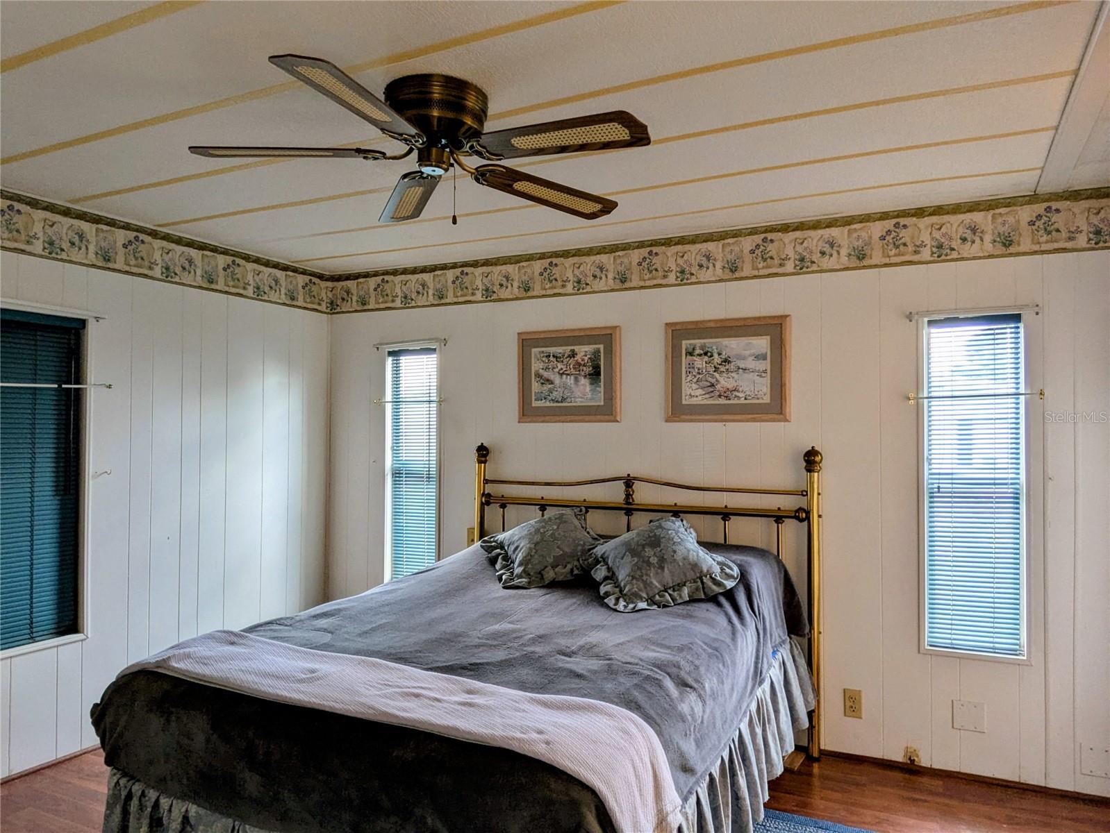 L4951380 Property Photo