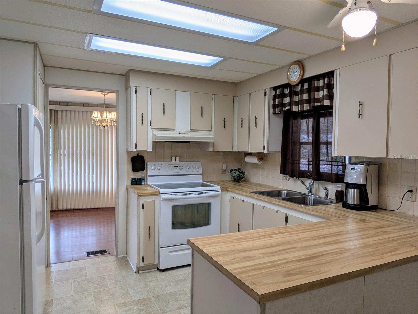 L4951380 Property Photo