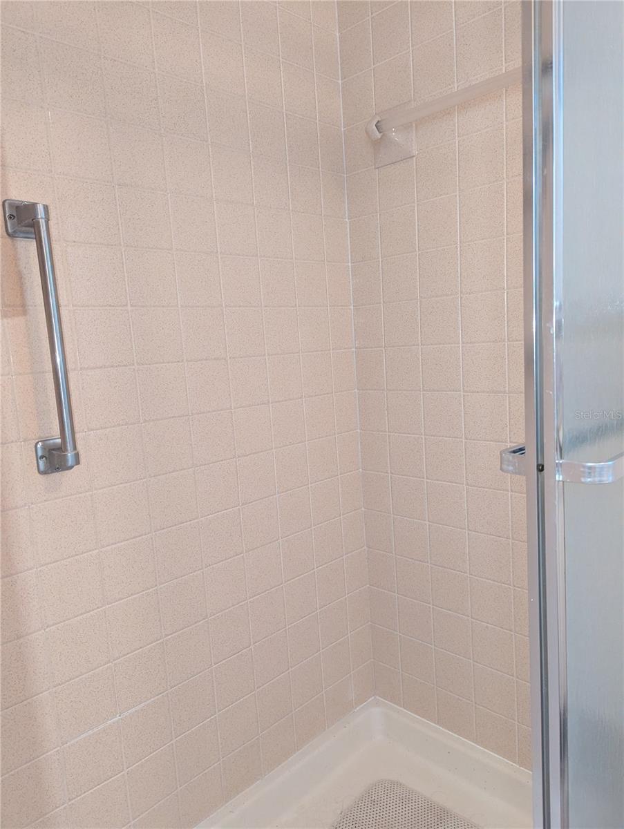 L4951380 Property Photo