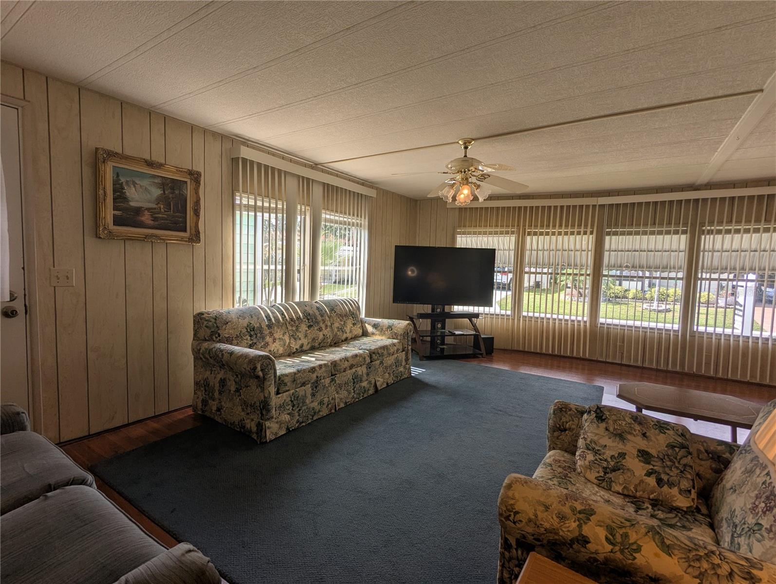 L4951380 Property Photo